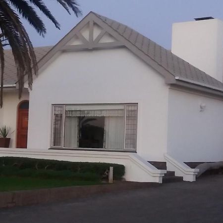 Haus Schaaf B&B Walvis Bay Exterior photo