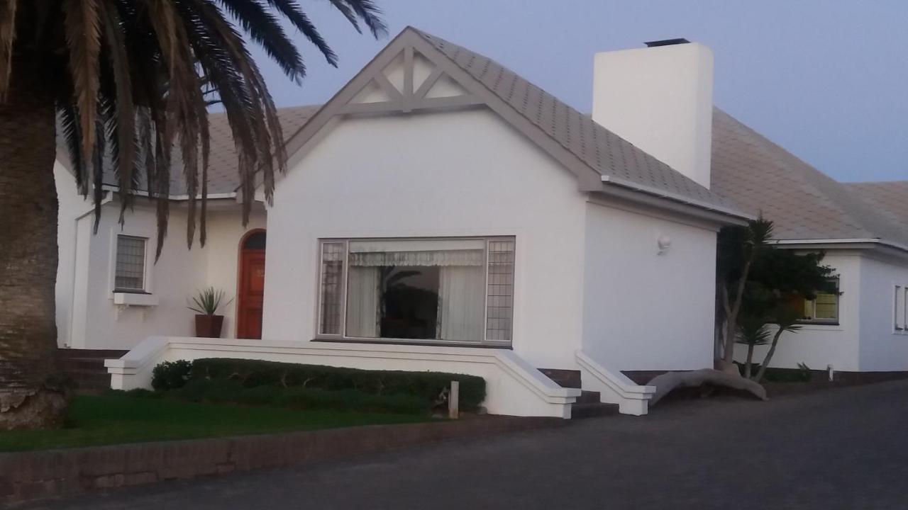 Haus Schaaf B&B Walvis Bay Exterior photo