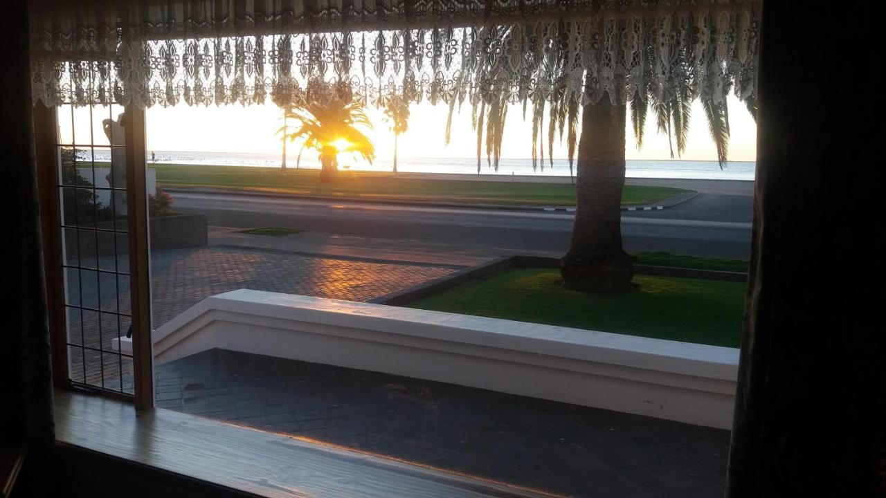 Haus Schaaf B&B Walvis Bay Exterior photo